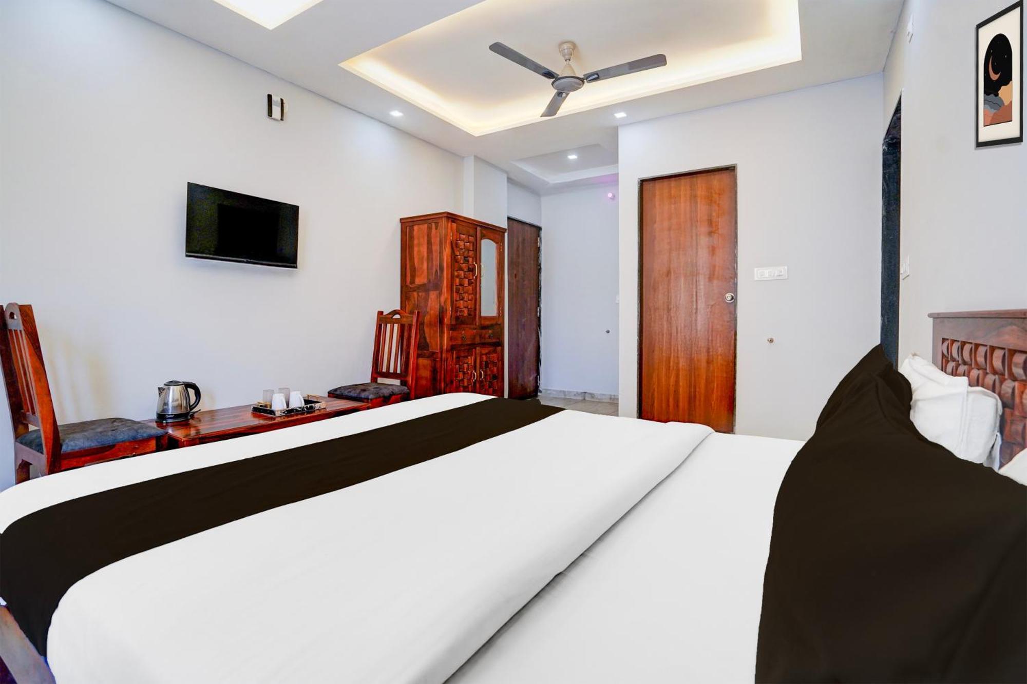 Hotel O Shree Gurukripa Khātu Buitenkant foto