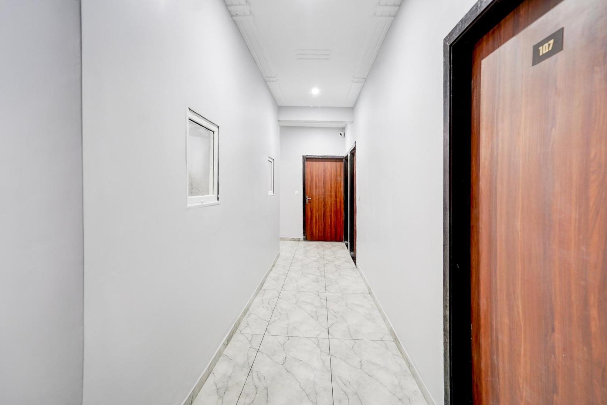 Hotel O Shree Gurukripa Khātu Buitenkant foto