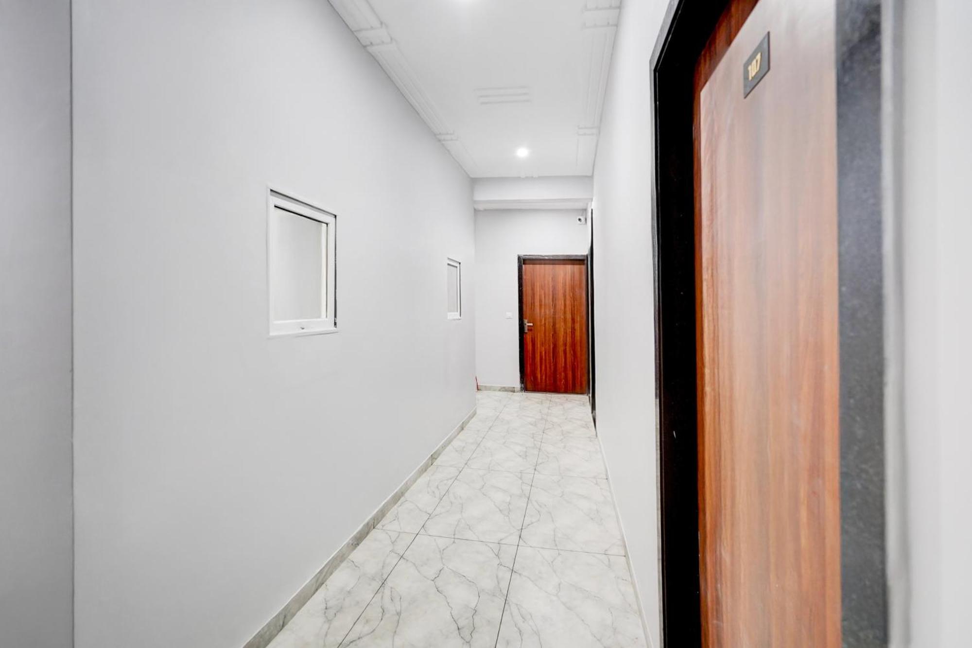 Hotel O Shree Gurukripa Khātu Buitenkant foto
