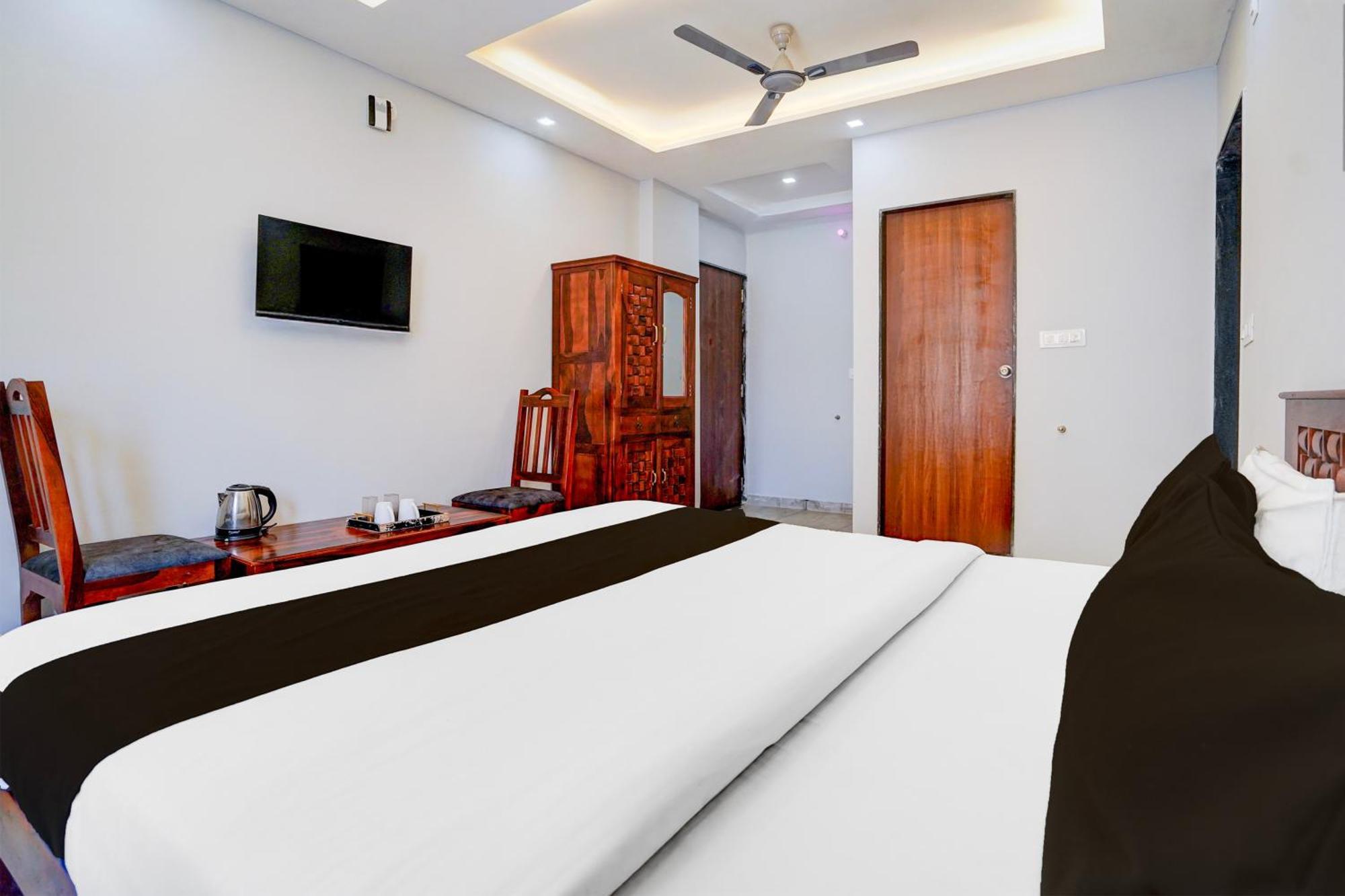 Hotel O Shree Gurukripa Khātu Buitenkant foto